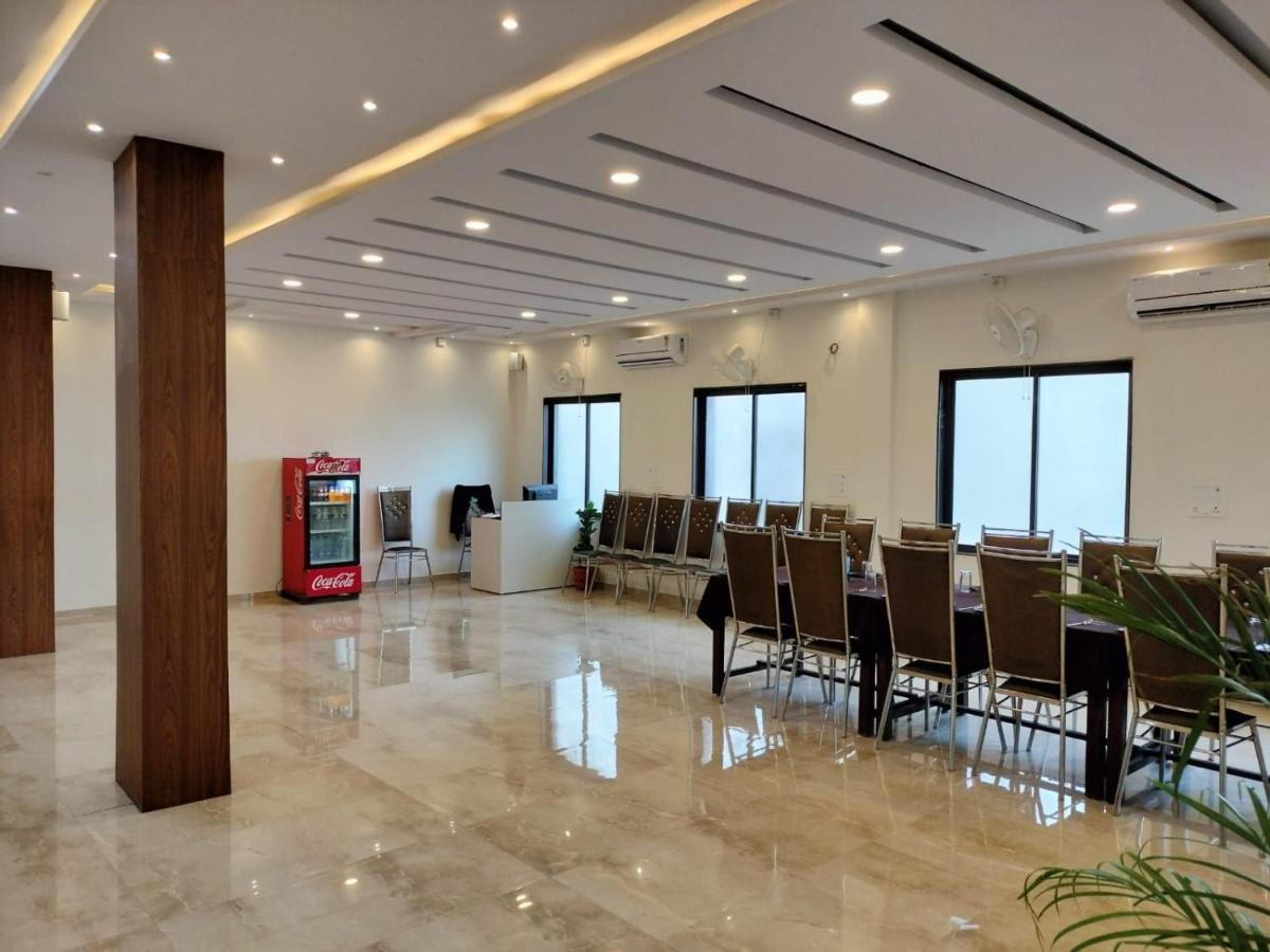 Hotel Satkar International Chhindwāra Εξωτερικό φωτογραφία