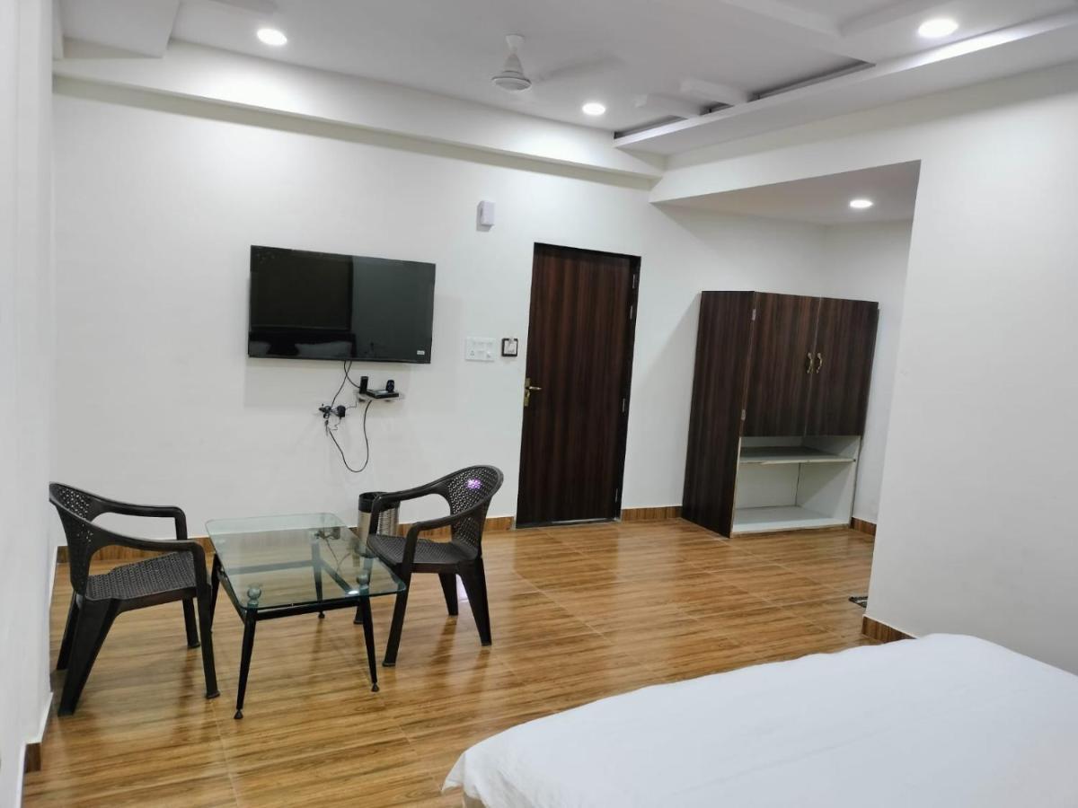 Hotel Satkar International Chhindwāra Εξωτερικό φωτογραφία