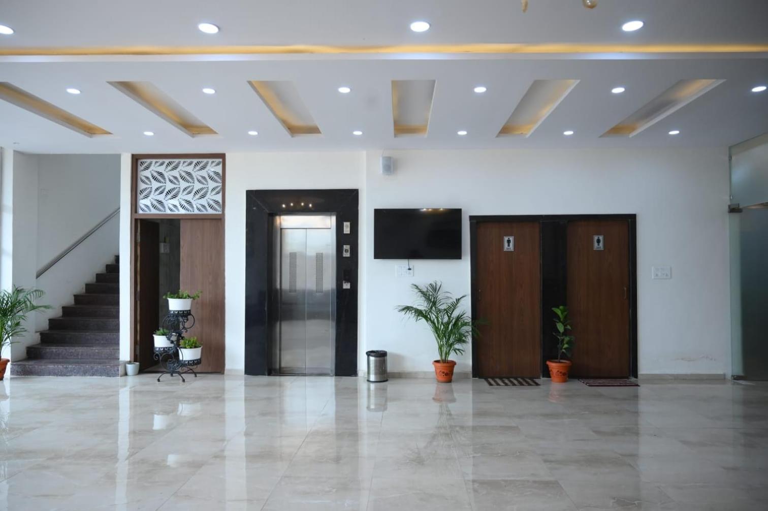 Hotel Satkar International Chhindwāra Εξωτερικό φωτογραφία